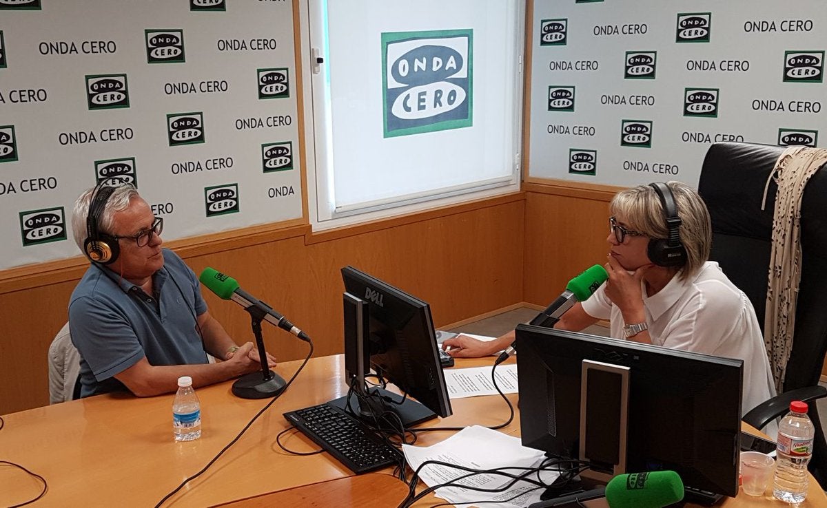 Juan Cruz: "En España se cree que de las suposiciones se puede hacer información, incluso opinión" Juan Cruz: "En España se cree que de las suposiciones se puede hacer información, incluso opinión"