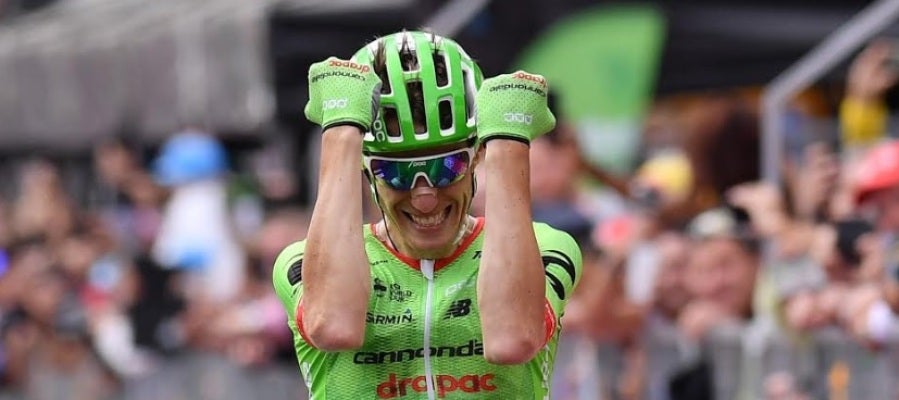 Pierre Rolland celebra su victoria en el Giro de Italia Pierre Rolland celebra su victoria en el Giro de Italia