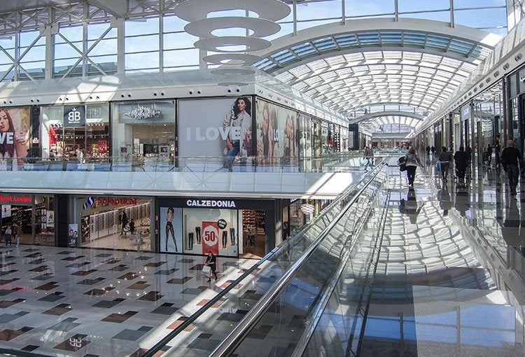 La Junta de Andalucía tendrá que pagar 165 millones de euros al promotor del Nevada La Junta de Andalucía tendrá que pagar 165 millones de euros al promotor del Nevada