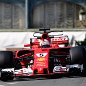Sebastian Vettel, rodando por las calles de Mónaco