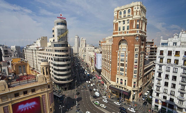 Carmena anuncia que las obras para peatonalizar la Gran Vía comenzarán en enero de 2018 Carmena anuncia que las obras para peatonalizar la Gran Vía comenzarán en enero de 2018