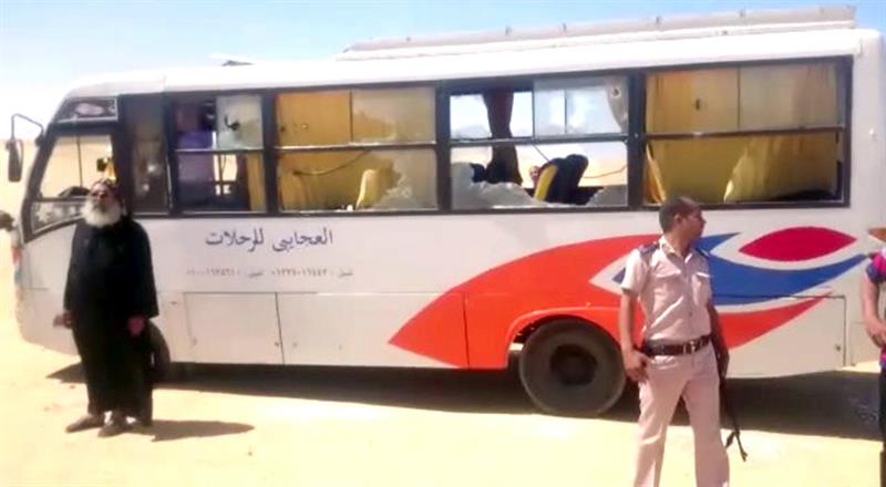 Al menos 29 muertos en un tiroteo contra un autobús de cristianos en Egipto Al menos 29 muertos en un tiroteo contra un autobús de cristianos en Egipto