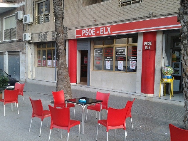 El PSOE reclama pedir al Gobierno central eliminar la medidas que “están socavando” las pensiones El PSOE reclama pedir al Gobierno central eliminar la medidas que “están socavando” las pensiones