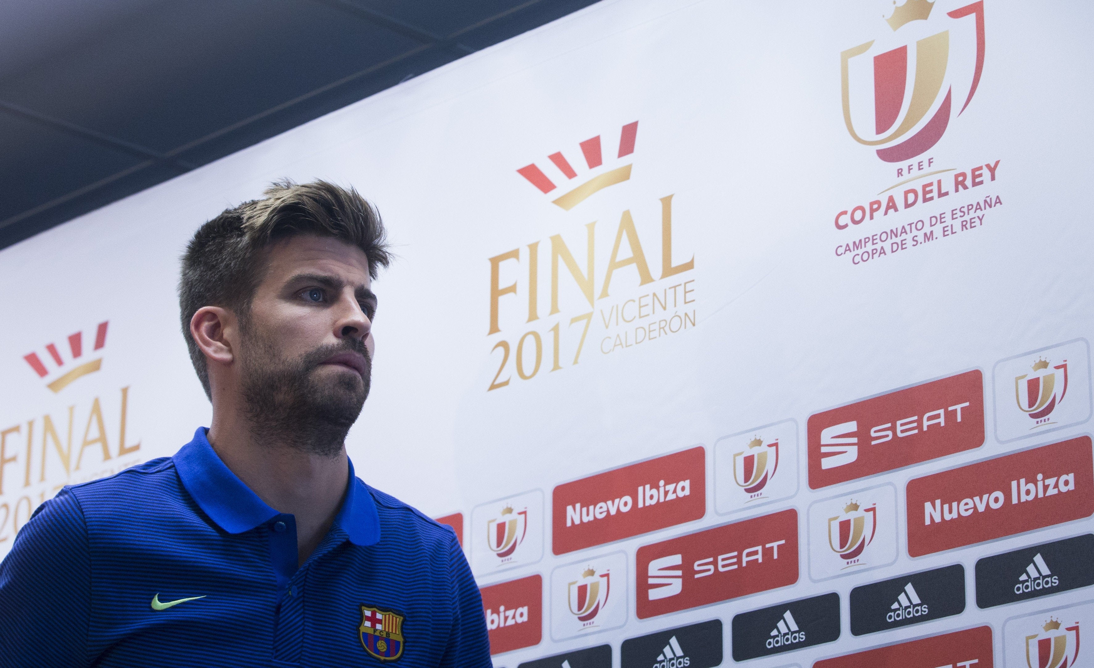 Piqué: "Los árbitros han podido influir en la Liga, no voy a sacar una lista" Piqué: "Los árbitros han podido influir en la Liga, no voy a sacar una lista"