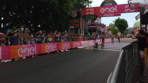 Pinot llega en primera posici&oacute;n a la etapa 20