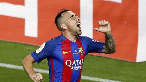 El delantero del FC Barcelona, Paco Alc&aacute;cer.
