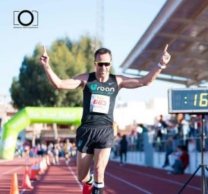 Pedro Esteso batió el récord de España de la categoría Máster-40 en San Juan. Pedro Esteso batió el récord de España de la categoría Máster-40 en San Juan.