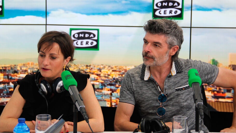 Sara Brun y Nacho Guerreros durante una entrevista en Onda Cero