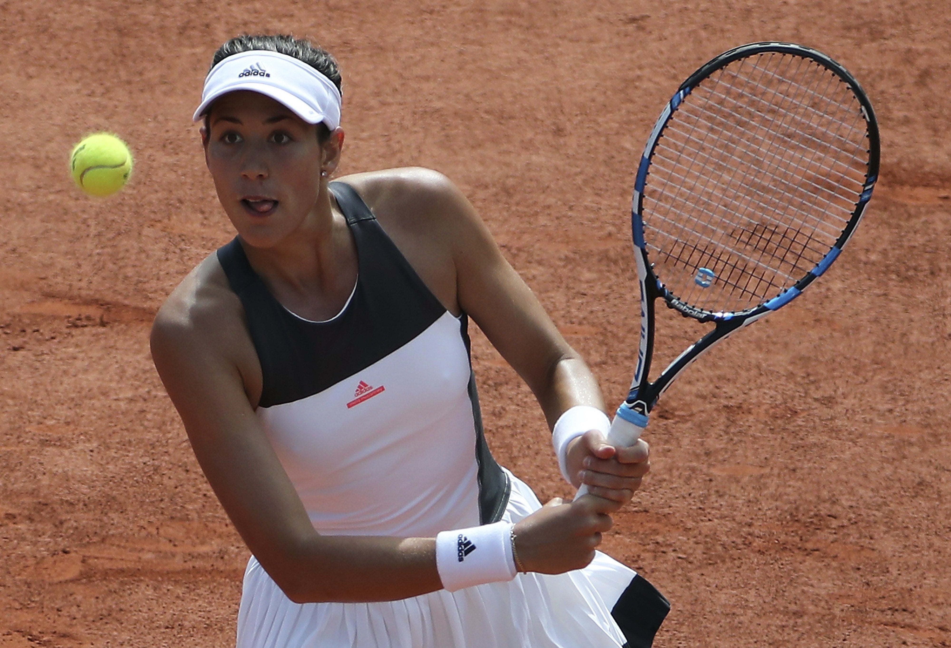 Garbiñe Muguruza debuta en Roland Garros con una cómoda victoria ante Schiavone Garbiñe Muguruza debuta en Roland Garros con una cómoda victoria ante Schiavone