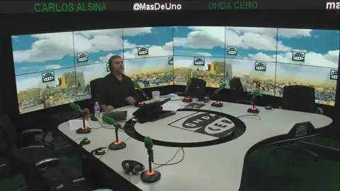Frame 0.0 de: Monólogo de Alsina: "Pedro Quevedo; oxígeno a Rajoy a cambio de más dinero para Canarias" Frame 0.0 de: Monólogo de Alsina: "Pedro Quevedo; oxígeno a Rajoy a cambio de más dinero para Canarias"