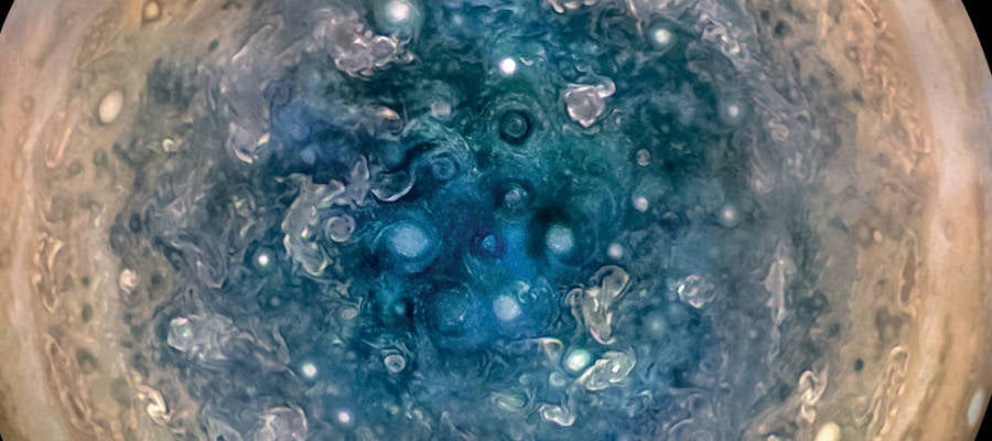 Imagen desde el interior de los anillos de Júpiter captada por JUNO Imagen desde el interior de los anillos de Júpiter captada por JUNO