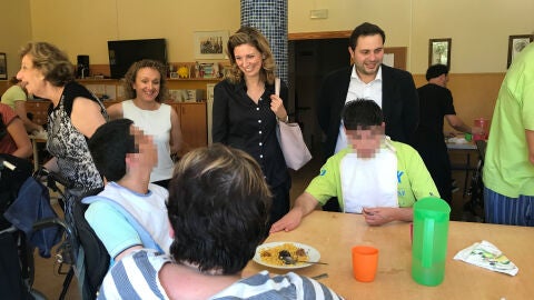 La alcaldesa de Castell&oacute;n, Amparo Marco, y el concejal de Bienestar Social, Jos&eacute; Luis L&oacute;pez, han visitado la sede de Aspropace.