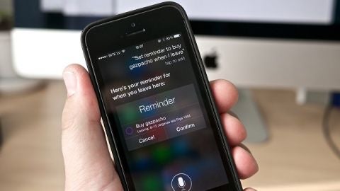 Siri en un iPhone