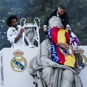 Marcelo y Sergio Ramos, en la Cibeles Marcelo y Sergio Ramos, en la Cibeles