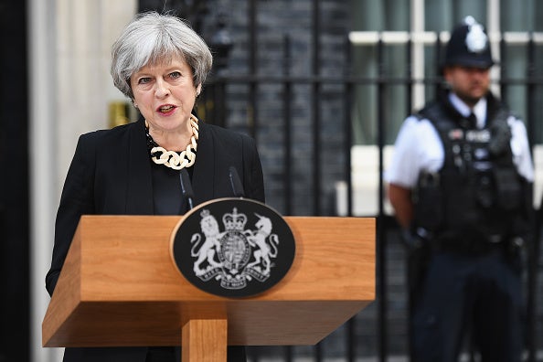 Theresa May: "Hay que regular el ciberespacio para evitar la propaganda de los extremistas" Theresa May: "Hay que regular el ciberespacio para evitar la propaganda de los extremistas"