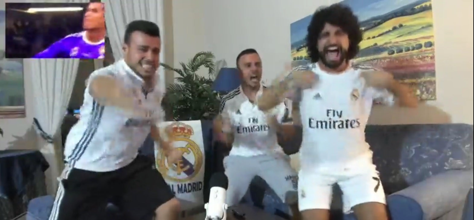 Tres napolitanos se graban viendo la final de la Champions: así enloquecieron con cada gol del Real Madrid Tres napolitanos se graban viendo la final de la Champions: así enloquecieron con cada gol del Real Madrid