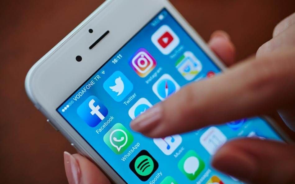 WhatsApp permite a sus usuarios eliminar mensajes enviados de forma permanente WhatsApp permite a sus usuarios eliminar mensajes enviados de forma permanente