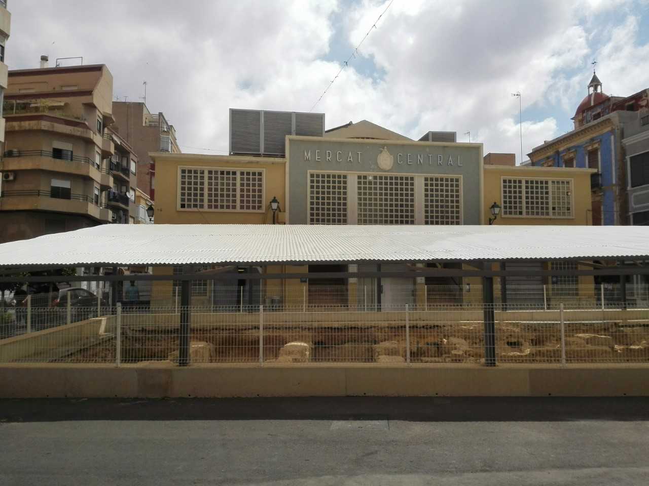 El conseller de Cultura no cree que pueda ser viable ejecutar un nuevo Mercado Central en Elche con aparcamiento El conseller de Cultura no cree que pueda ser viable ejecutar un nuevo Mercado Central en Elche con aparcamiento