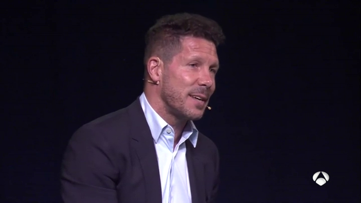 Simeone: "Creo en los hechos y esa es la manera en la que intento ayudar" Simeone: "Creo en los hechos y esa es la manera en la que intento ayudar"