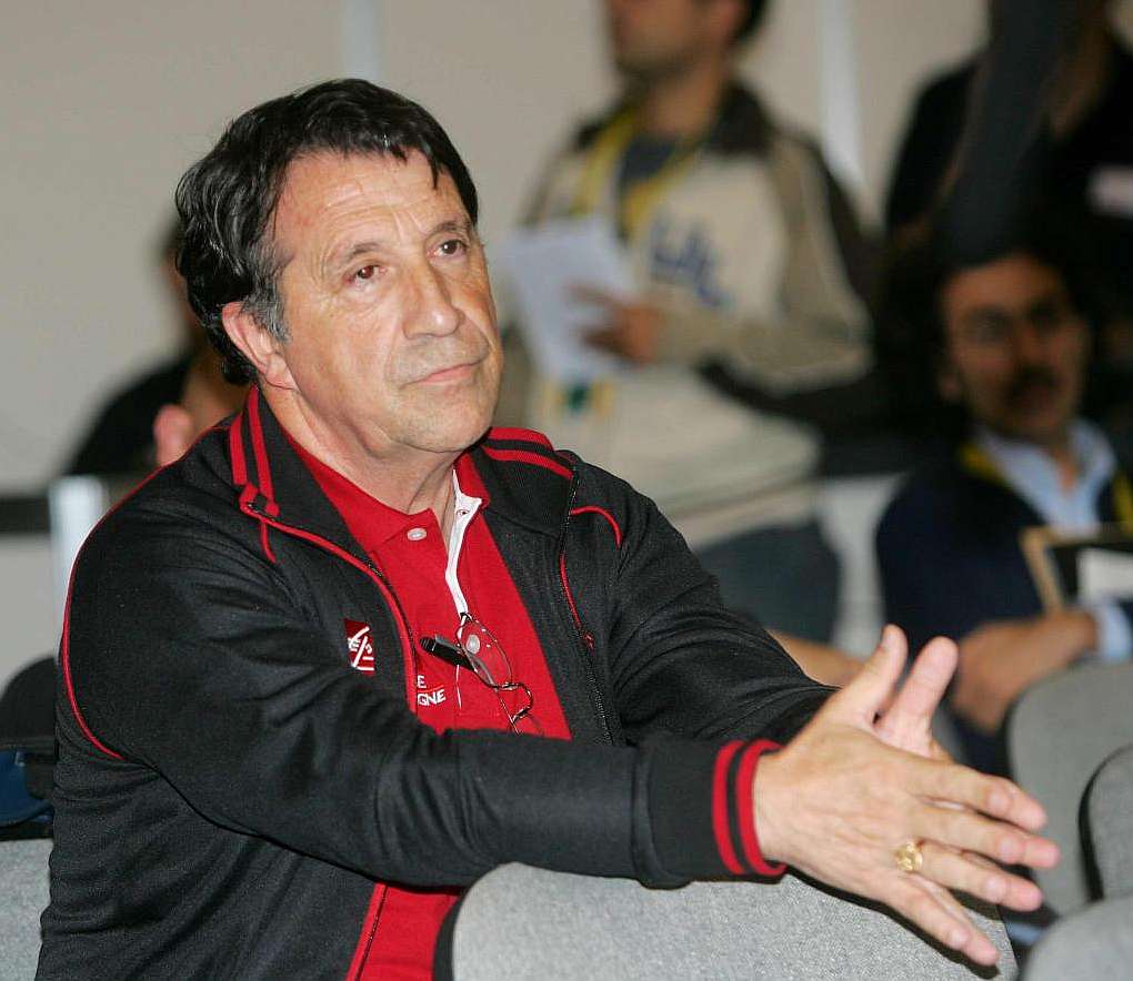 José Miguel Echávarri: "El ciclismo ha cambiado. Mi tiempo ya pasó". José Miguel Echávarri: "El ciclismo ha cambiado. Mi tiempo ya pasó".