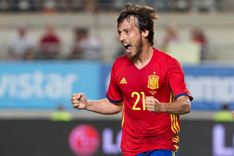 España 2 - 2 Colombia. España empata ante Colombia pensando en Macedonia España 2 - 2 Colombia. España empata ante Colombia pensando en Macedonia