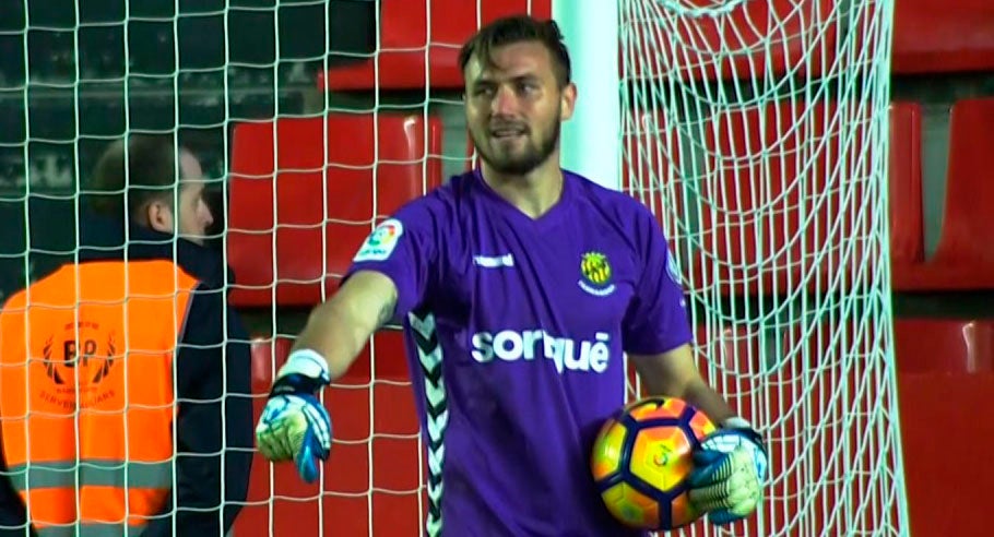 Stole Dimitrievski: "Me da rabia por el Nastic, pero me ha llamado la selección y tengo que estar aquí" Stole Dimitrievski: "Me da rabia por el Nastic, pero me ha llamado la selección y tengo que estar aquí"