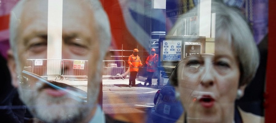 Kiko Llaneras: "Hay un 66% de probabilidades de que los conservadores consigan la mayoría que necesitan" Kiko Llaneras: "Hay un 66% de probabilidades de que los conservadores consigan la mayoría que necesitan"