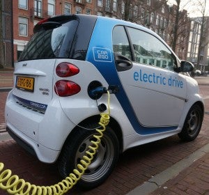 Un coche eléctrico Un coche eléctrico