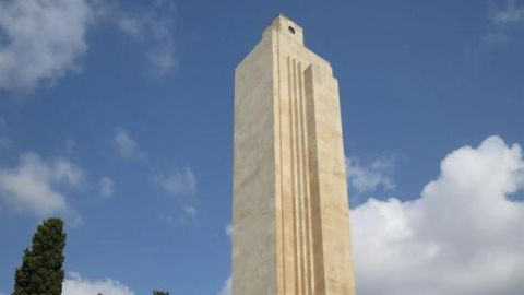 Monumento homenaje al Crucero Baleares de Sa Feixina, en Palma