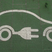 Logotipo de coche eléctrico
