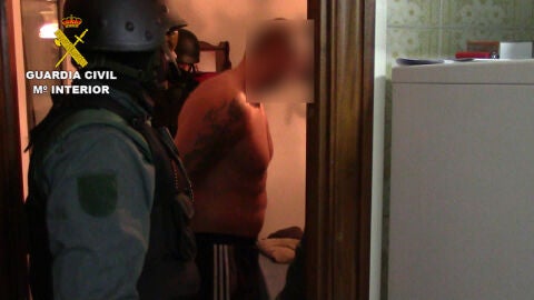 Detenido por robos en Corrales de Buelna y Puente San Miguel