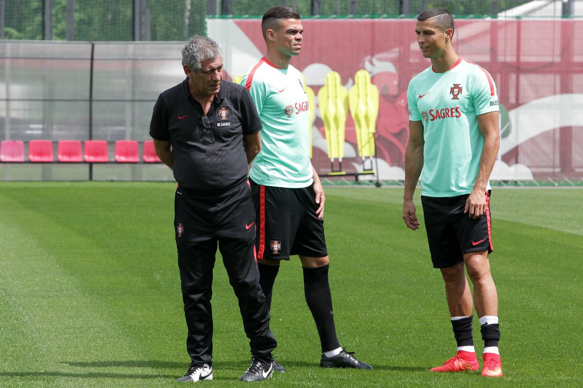 Pepe no está ayudando mucho a que Cristiano Ronaldo se quede en el Real Madrid Pepe no está ayudando mucho a que Cristiano Ronaldo se quede en el Real Madrid