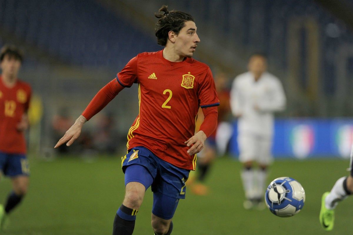 Héctor Bellerín: "Después del año que ha tenido Asensio, es remarcable la ilusión que tiene por jugar con nosotros" Héctor Bellerín: "Después del año que ha tenido Asensio, es remarcable la ilusión que tiene por jugar con nosotros"