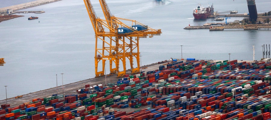 Los puertos, de nuevo paralizados por el masivo seguimiento de la huelga de estibadores Los puertos, de nuevo paralizados por el masivo seguimiento de la huelga de estibadores