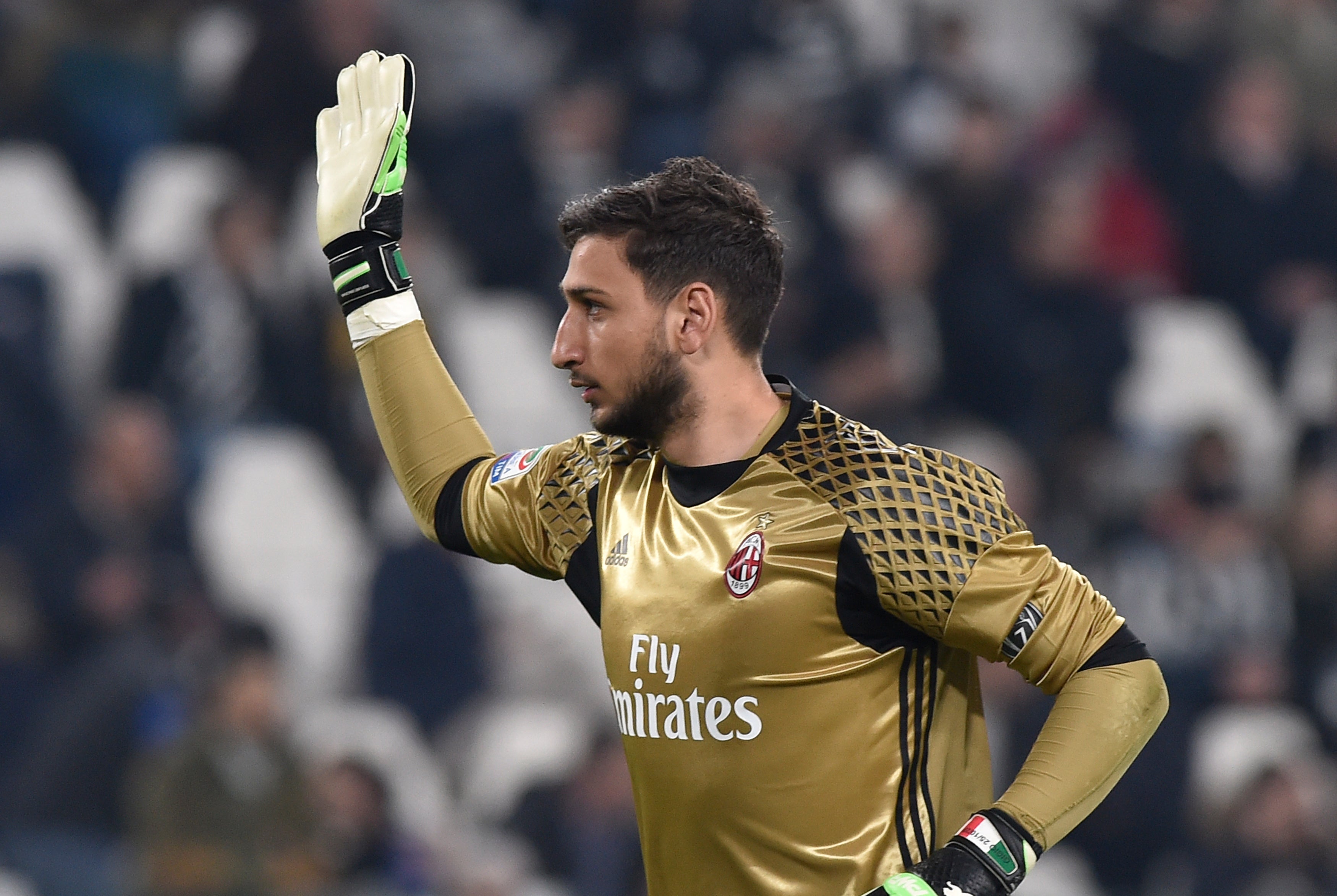 Donnarumma habla sobre su renovación con el Milan: "Debería haber escuchado a mi padre" Donnarumma habla sobre su renovación con el Milan: "Debería haber escuchado a mi padre"