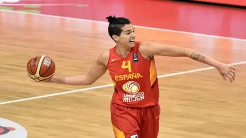 Laura Nicholls Laura Nicholls