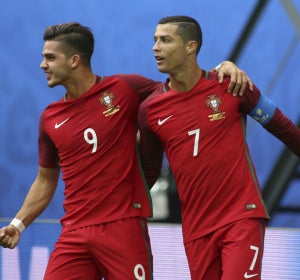 André Silva celebra un gol con Cristiano André Silva celebra un gol con Cristiano