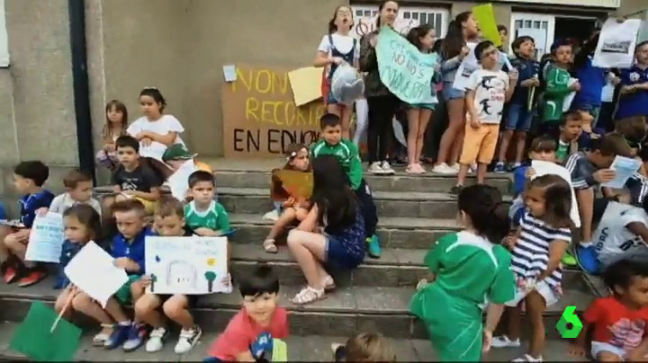 Las asociaciones de padres y madres de colegios públicos y concertados analizan la vuelta al colegio en A Coruña Las asociaciones de padres y madres de colegios públicos y concertados analizan la vuelta al colegio en A Coruña