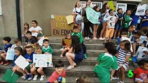Galicia comunica el &uacute;ltimo d&iacute;a de clase que echa el cierre de varios colegios: "Estamos desesperados"