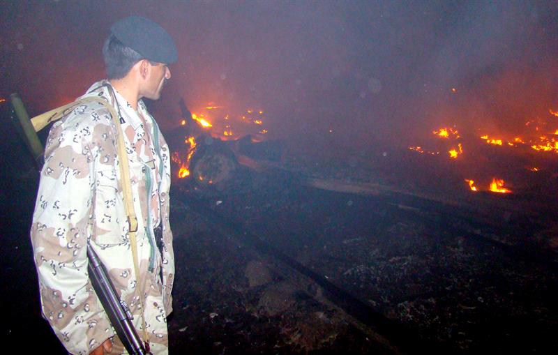 Al menos 120 muertos por la explosión de un camión cisterna accidentado en Pakistán Al menos 120 muertos por la explosión de un camión cisterna accidentado en Pakistán