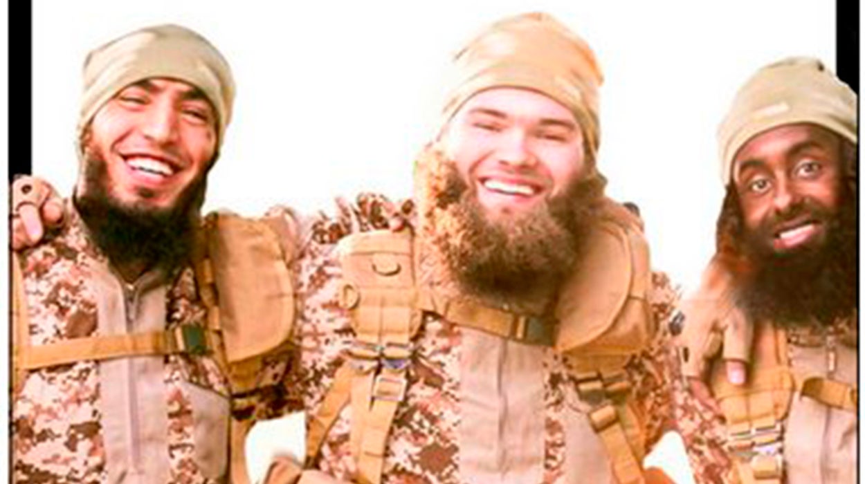 Javier Lesaca: "La propuesta de Daesh para los jóvenes está más cerca de jugar a Call of Duty que de ir a luchar por su país" Javier Lesaca: "La propuesta de Daesh para los jóvenes está más cerca de jugar a Call of Duty que de ir a luchar por su país"