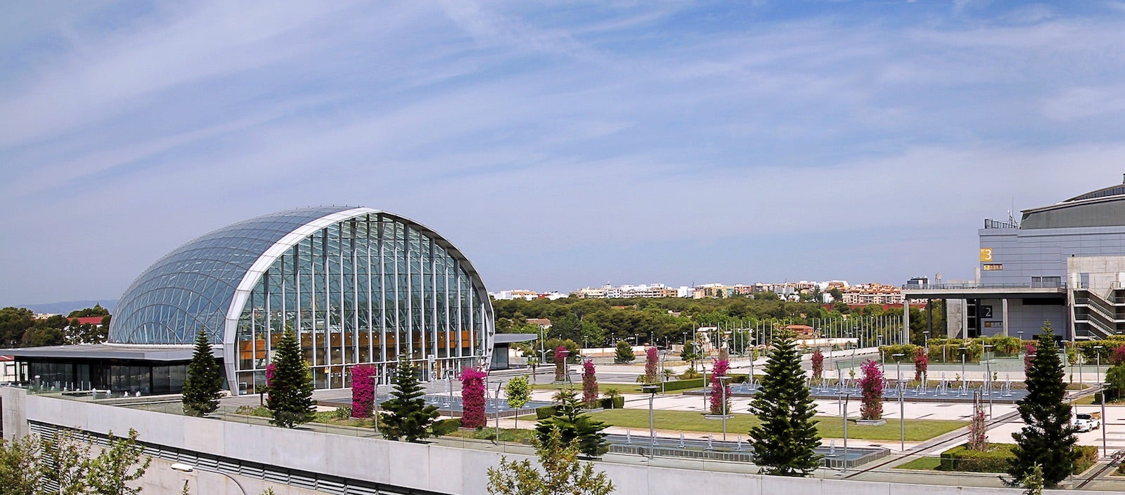 Feria Valencia presenta un Erte para toda su plantilla Feria Valencia presenta un Erte para toda su plantilla