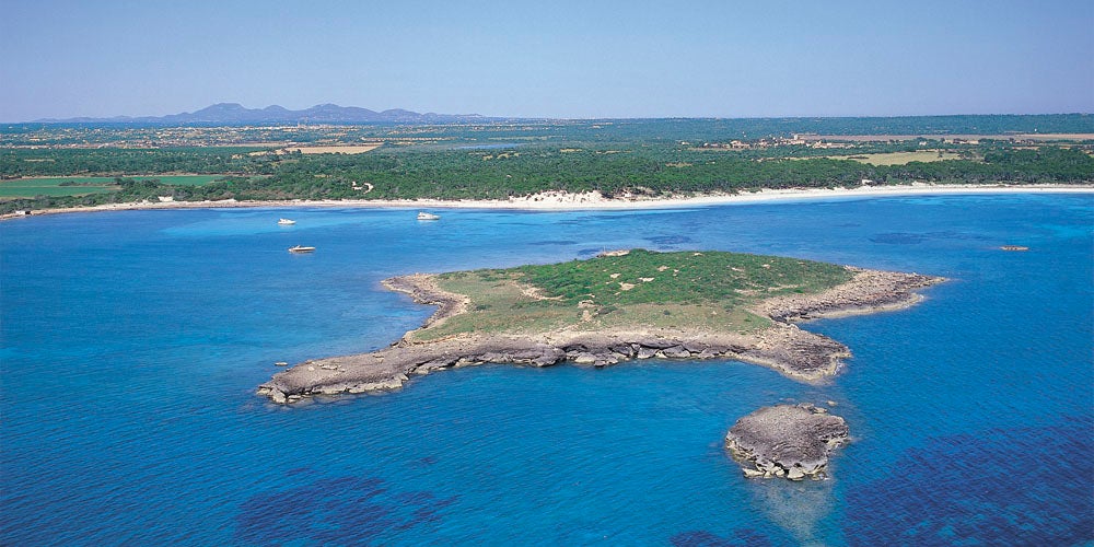 Los hoteleros de Colonia de Sant Jordi esperan a junio para iniciar parte de la temporada Los hoteleros de Colonia de Sant Jordi esperan a junio para iniciar parte de la temporada