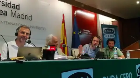 El rifirrafe entre Antonio Lucas y Rubén Amón contra Paco Marhuenda y su defensa al PP El rifirrafe entre Antonio Lucas y Rubén Amón contra Paco Marhuenda y su defensa al PP