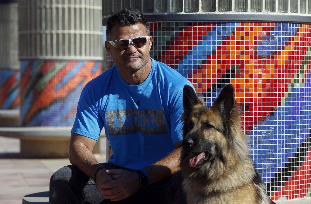 Niegan a David Casinos entrar a un taxi porque su perro guía "suelta pelo" Niegan a David Casinos entrar a un taxi porque su perro guía "suelta pelo"