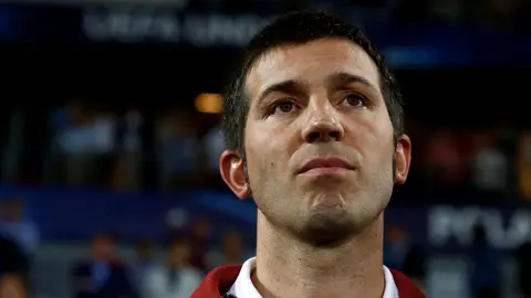 Celades, durante el partido contra Italia Celades, durante el partido contra Italia