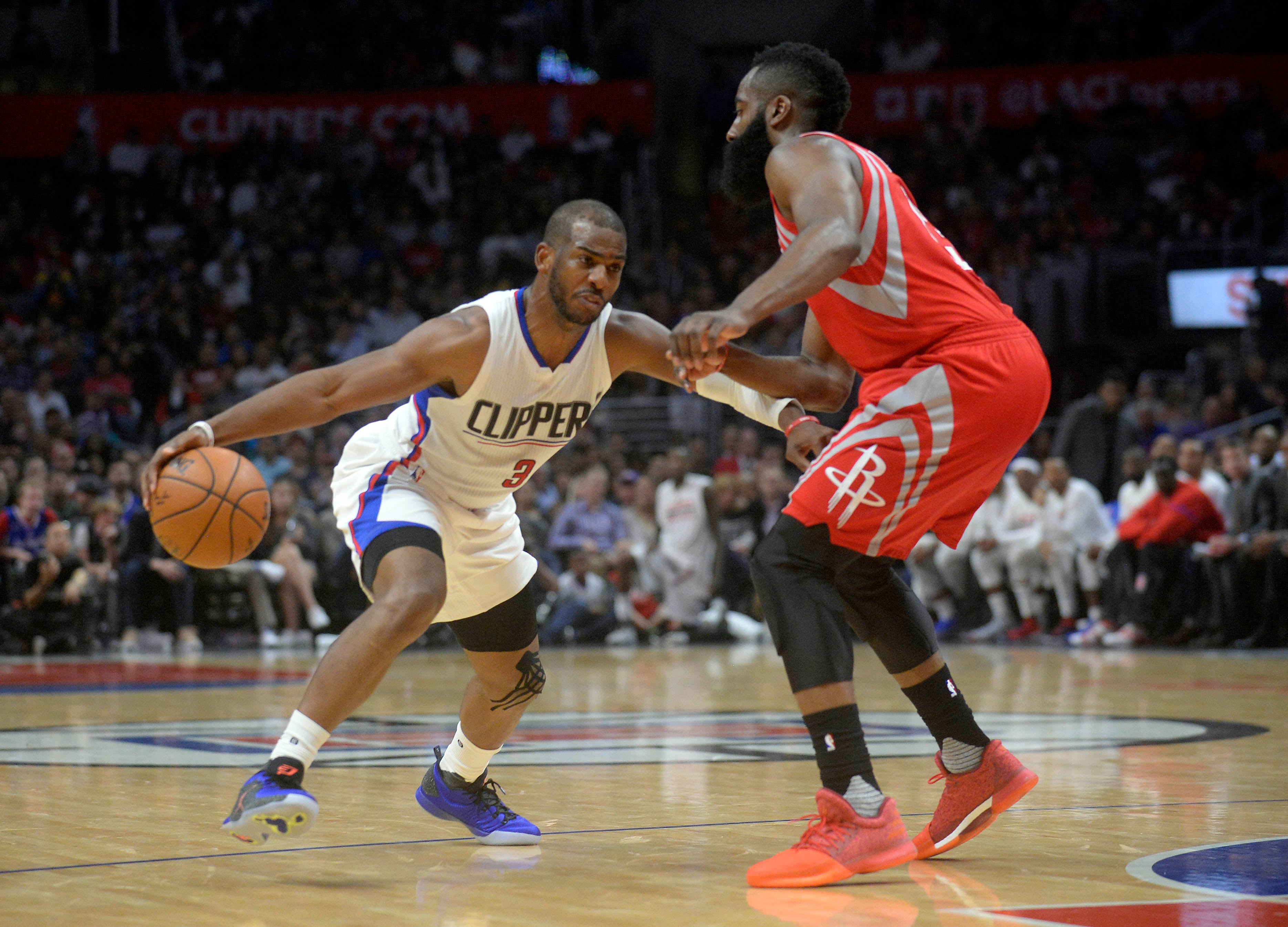 Chris Paul es traspasado a los Houston Rockets de James Harden Chris Paul es traspasado a los Houston Rockets de James Harden