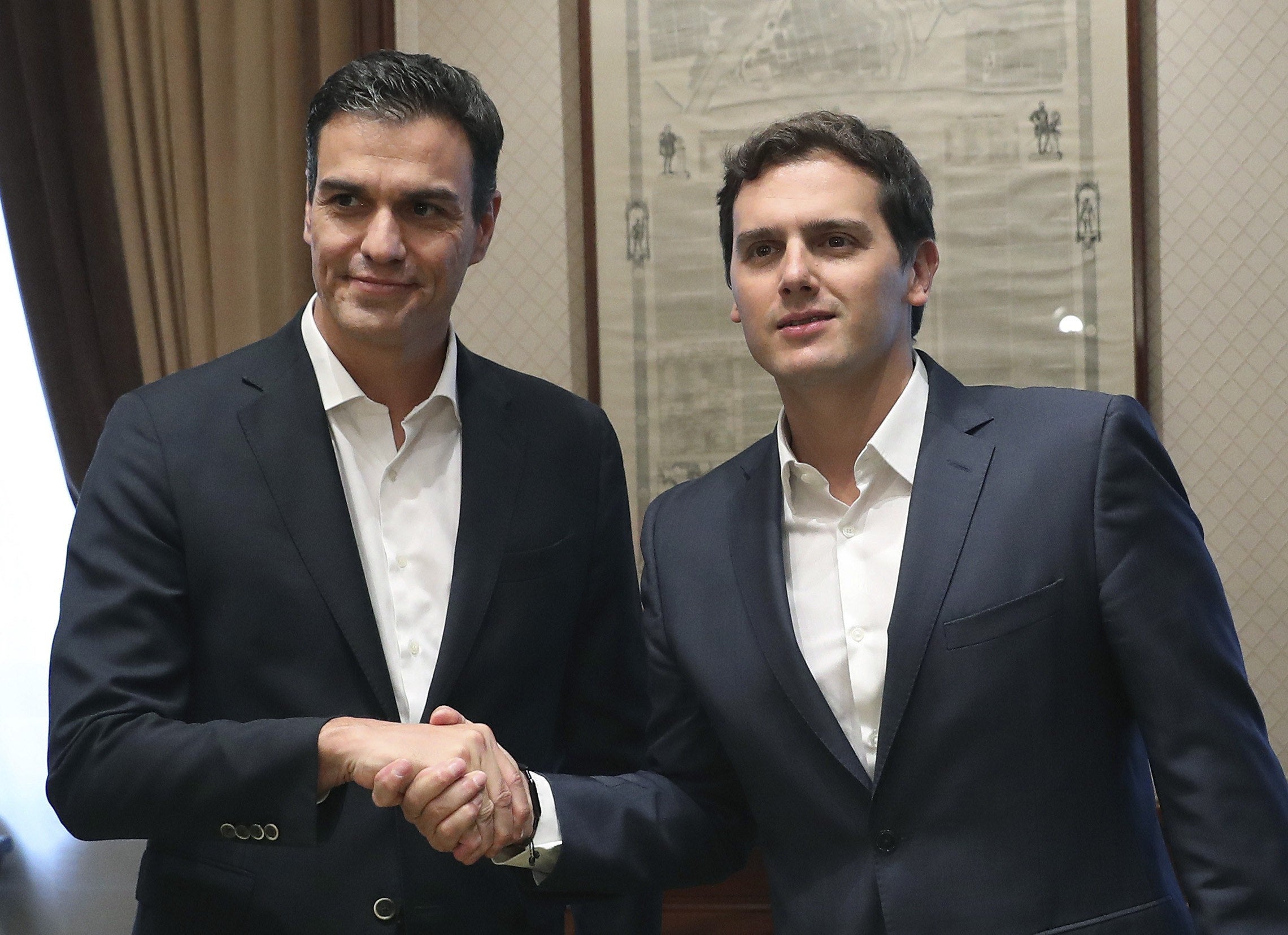 PSOE y Ciudadanos se reúnen para hablar de la reforma constitucional PSOE y Ciudadanos se reúnen para hablar de la reforma constitucional