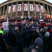 Miles de personas pidieron justicia en Liverpool el pasado abril