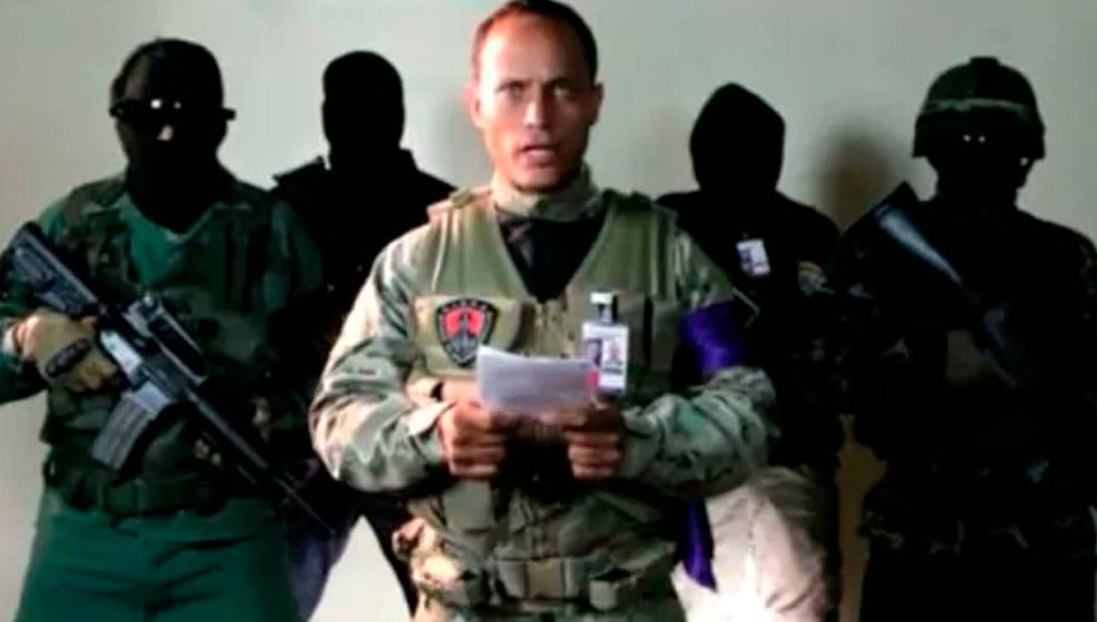 Óscar Pérez en el vídeo en el que anuncia una coalición militar contra Maduro